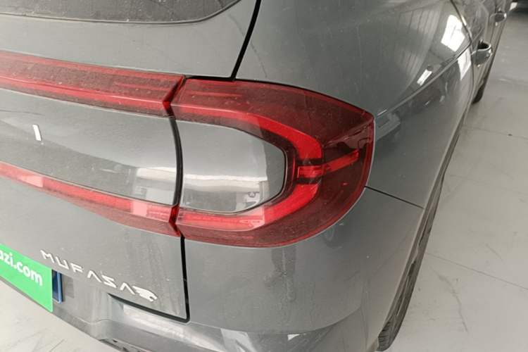 Used Hyundai ix35 2023 Musso 2.0L Deluxe Edition DLX
