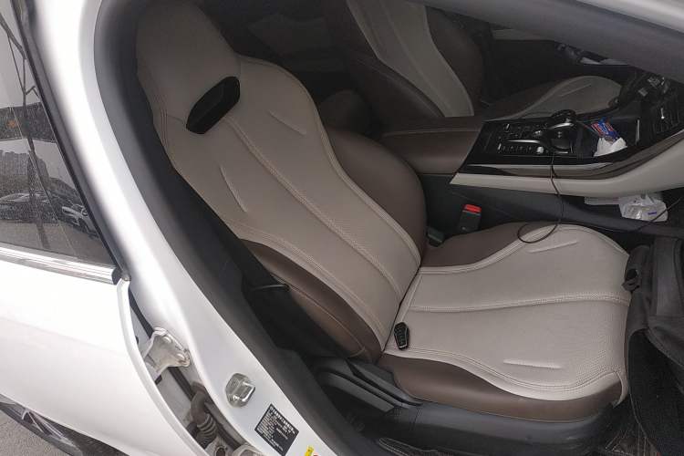 Used BYD Qin PLUS 2024 HONOR Edition DM-i 55KM Leading Model
