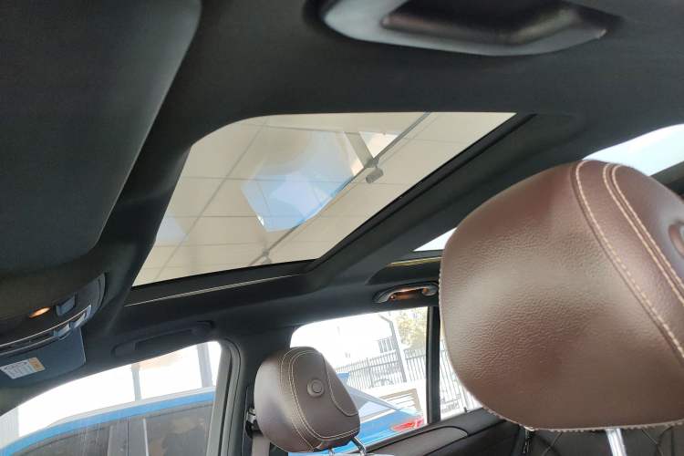 Used Mercedes-Benz GLE 2019 GLE 320 4MATIC Dynamic Edition Prestige Model Headliner