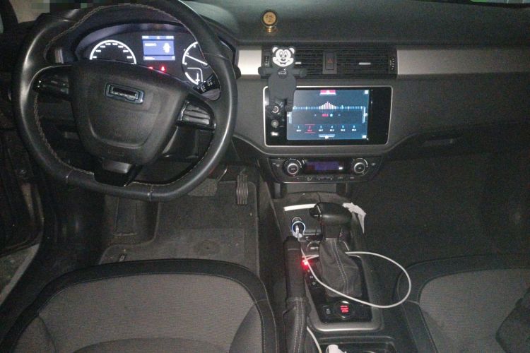 Used Qoros 3 2016 Urban SUV 1.6T Automatic Zhiyue Model
