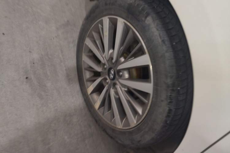 Used Hyundai Mistra 2017 1.8L Automatic Smart GLS China V Standard Right Rear Wheel Hub