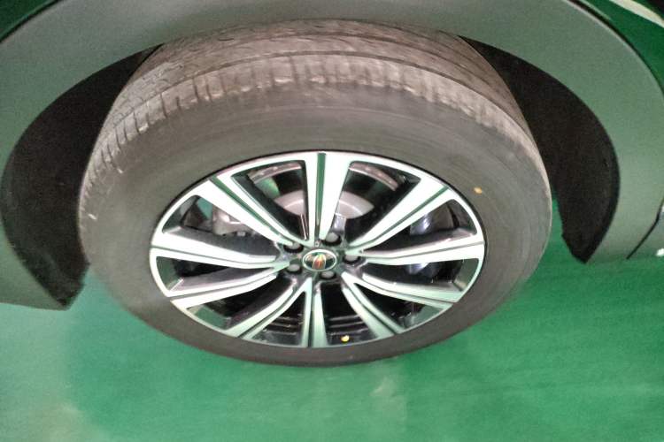 Used Hongqi HS7 PHEV 2025 Model 2.0T PHEV Four-Wheel Drive 2 Million Units Commemorative Edition 6-Seater