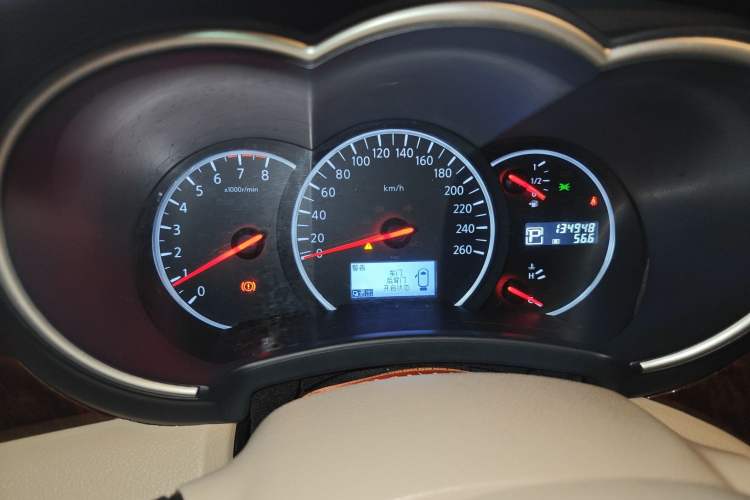 Used Nissan Quest 2015 3.5L SL
