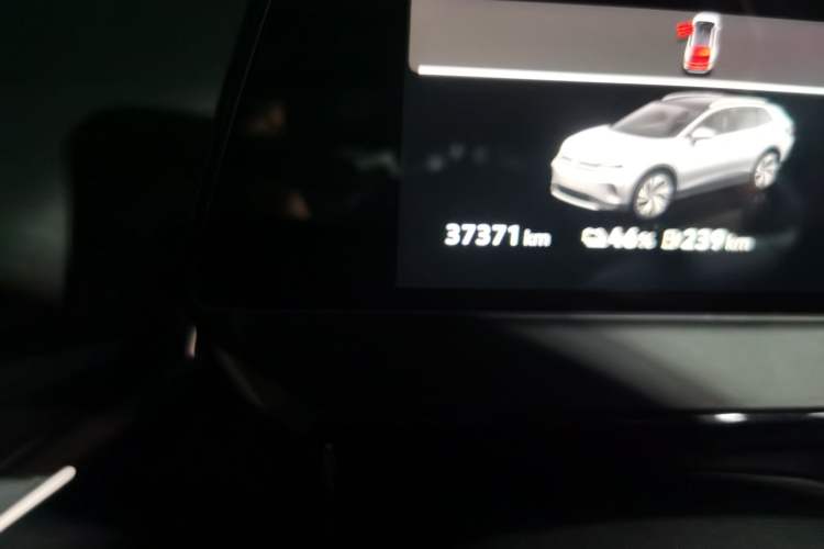 Used Volkswagen ID.4 CROZZ 2021 Long-Range PRO Two-Wheel Drive Version Odometer Close Up