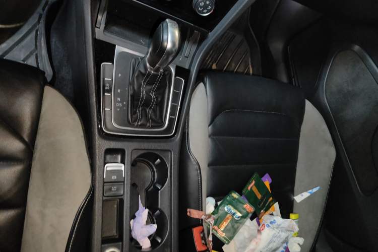 Used Volkswagen Golf 2016 1.4TSI Automatic R-Line