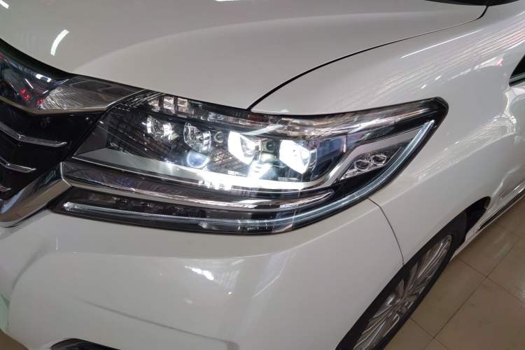 Used Honda Elysion 2016 2.4L Luxury Edition
