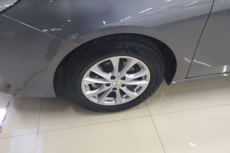 Used Roewe i5 2023 1.5L Manual Comfort Edition