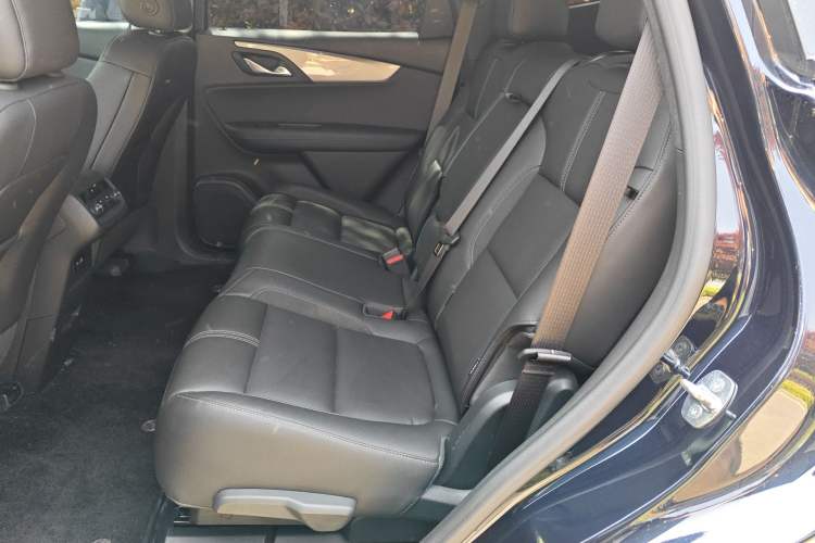 Used Chevrolet Blazer 2020 650T 7-Seater Luxury Edition Left Rear Seat