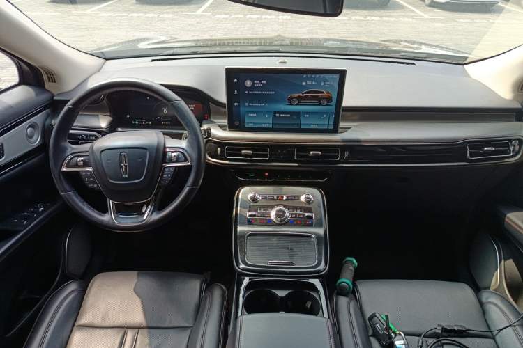 Used Lincoln Nautilus 2021 2.7T Four-Wheel Drive Prestige Edition Center Console