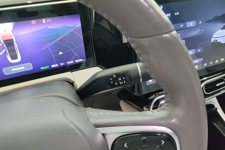 Used Leapmotor C01 2024 Range-Extended 316 Deluxe Edition Gear Lever