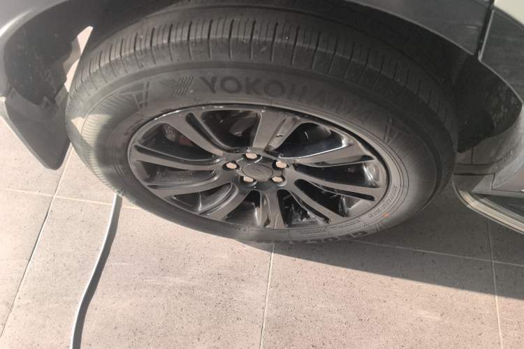 Used Land Rover Discovery Sport 2019 240 PS SE Version China VI Standard