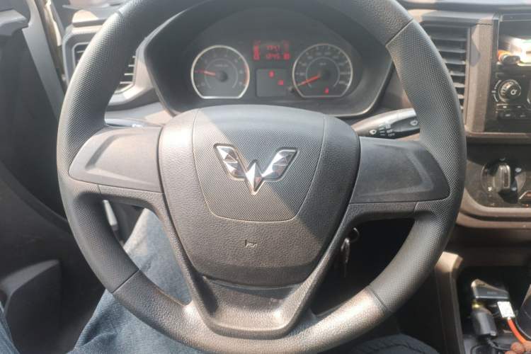 Used Wuling Rongguang V 
