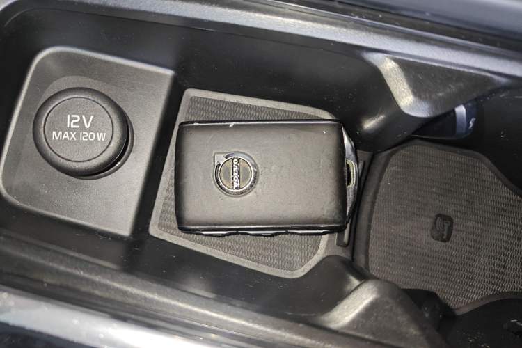 Used Volvo S90 2021 B5 Zhiyuan Luxury Edition Vehicle Key