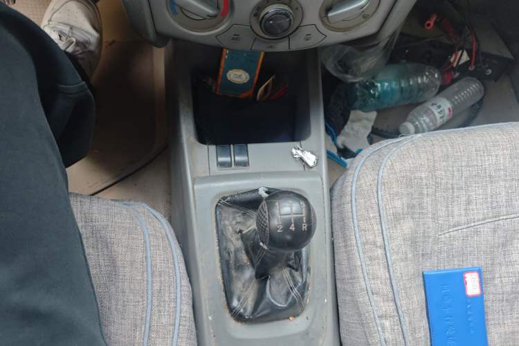 Used Chevrolet Sail 2011 Sedan 1.4L Manual Happiness Edition
