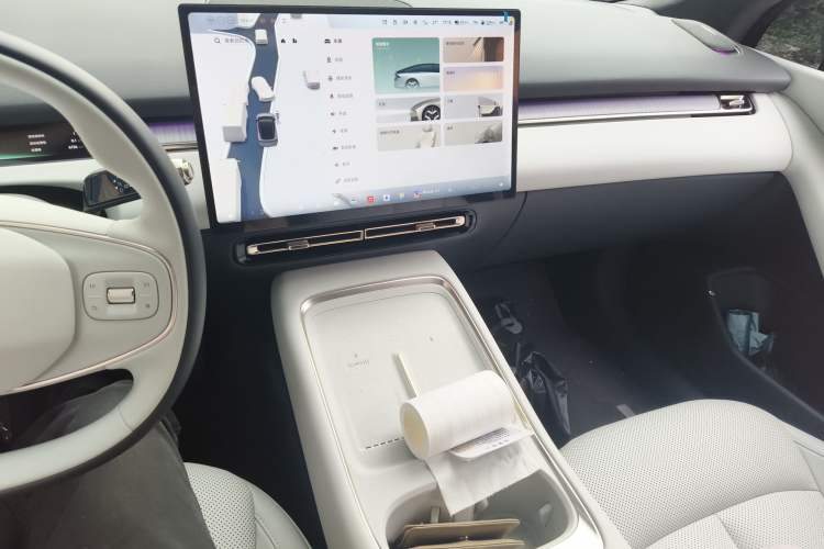 Used XPeng P7+ 2026 Model, Range-Extended 1550 Max Flagship Edition Audio And AC Panel