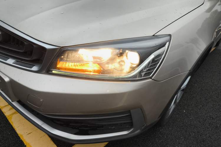 Used Geely Auto Vision S1 2018 1.4T CVT FENGXING Model