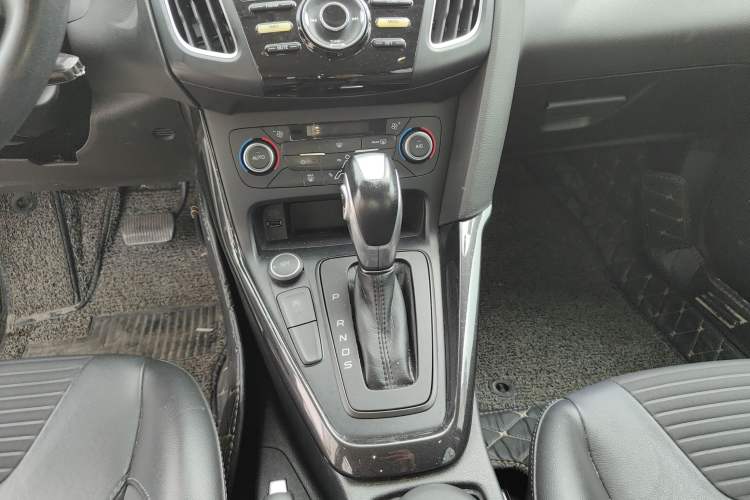 Used Ford Focus 2017 Sedan EcoBoost 125 Automatic Supreme Style SmartDrive Edition