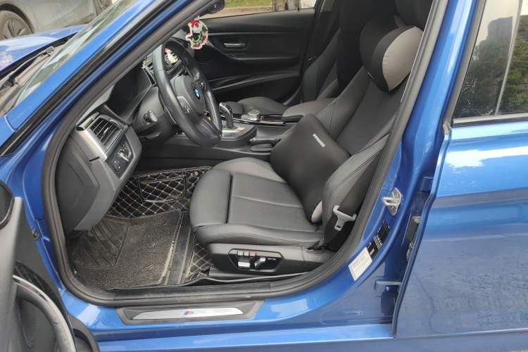 Used BMW 3 Series 2018 320Li Leading Model M Sport Package Left Front Seat