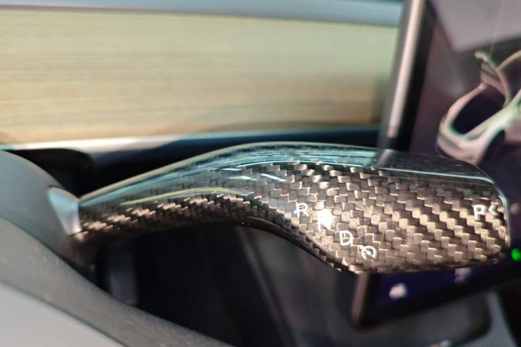 Used Tesla Model Y 2022 Long-Range All-Wheel-Drive Version
