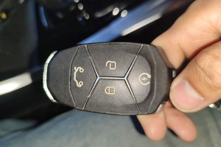 Used Lynk & Co 01 2019 2.0T Four-Wheel Drive Genie Pro Version China VI Standard
