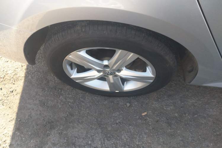 Used Volkswagen Lavida 2017 1.6L Automatic Fashion Edition
