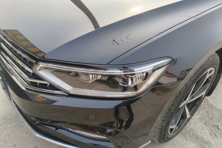 Used Volkswagen Magotan 2025 Zhongxiang Version 330TSI DSG Luxury Edition