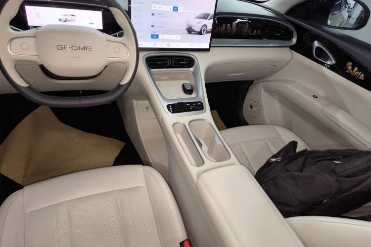 Used Geely Galaxy Geome 2025 UP 410km Exploration+ Edition