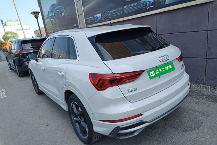 Used Audi Q3 2022 35 TFSI Fashion Dynamic Model
