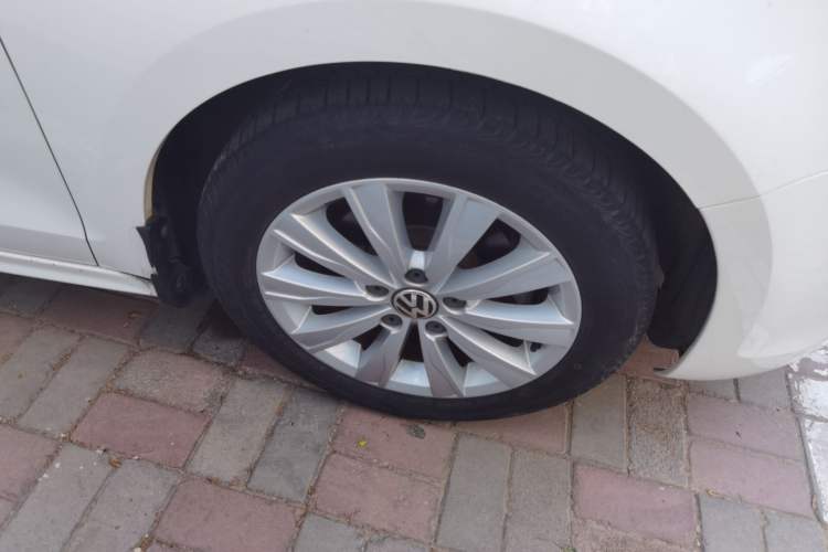 Used Volkswagen Sagitar 2014 1.6L Manual Comfort Model
