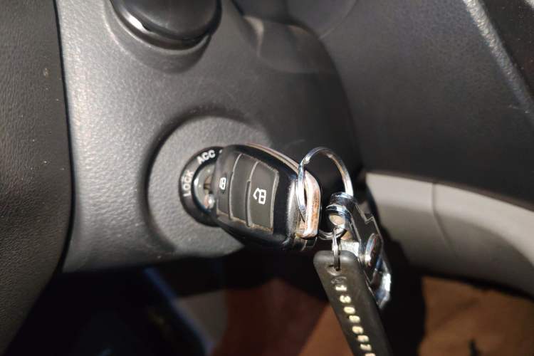 Used JAC Refine M3 2015 Maker Edition 1.6L Luxury Version
