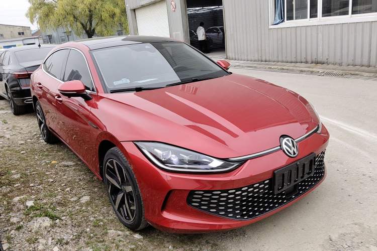 Used Volkswagen Lamando 2023 Lavida L 280TSI DSG Cool & Spicy Edition Front Right 45 Deg