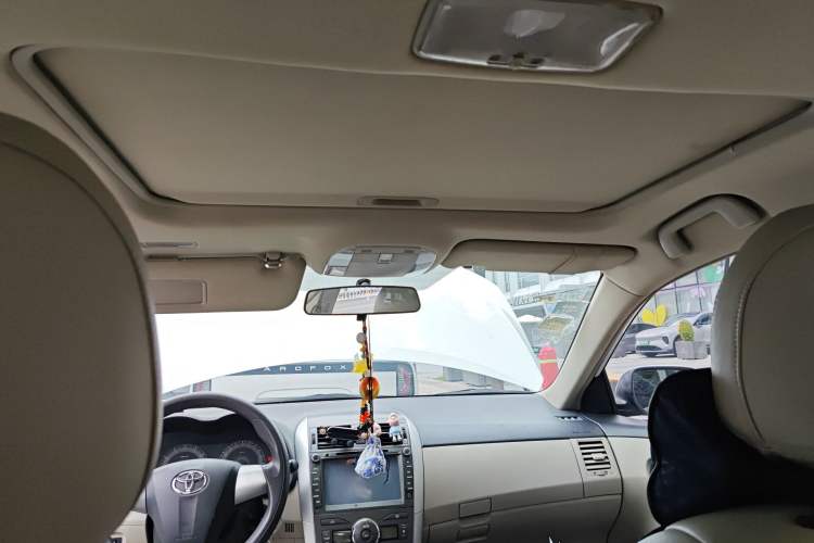 Used Toyota Corolla 2013 Special Edition 1.8L CVT ZhiKu GL-i
