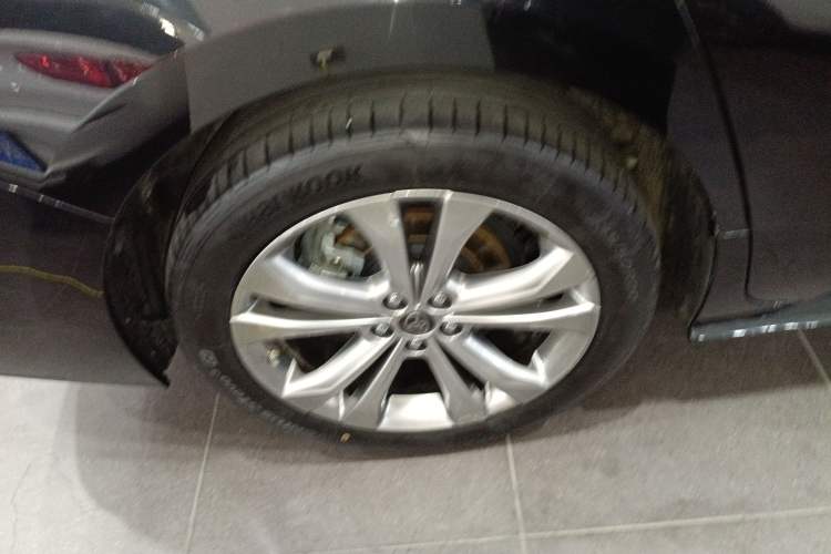 Used Toyota SIENNA 2023 2.5L Hybrid Deluxe Edition
