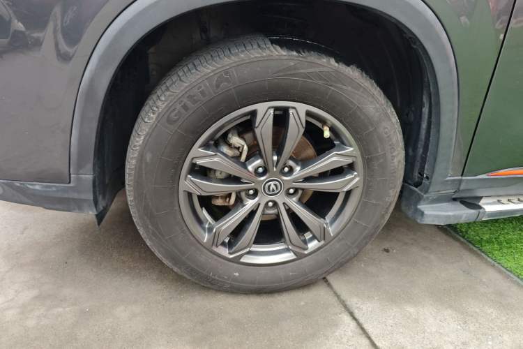 Used CHANGAN CS75 PLUS 2021 1.5T Automatic Elite Edition Left Front Wheel Hub