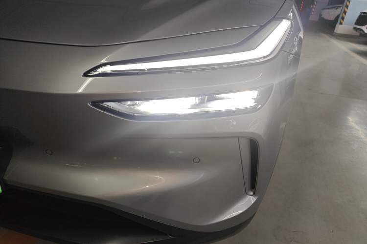 Used ONVO L60 2024 60 kWh Rear-Drive Version
