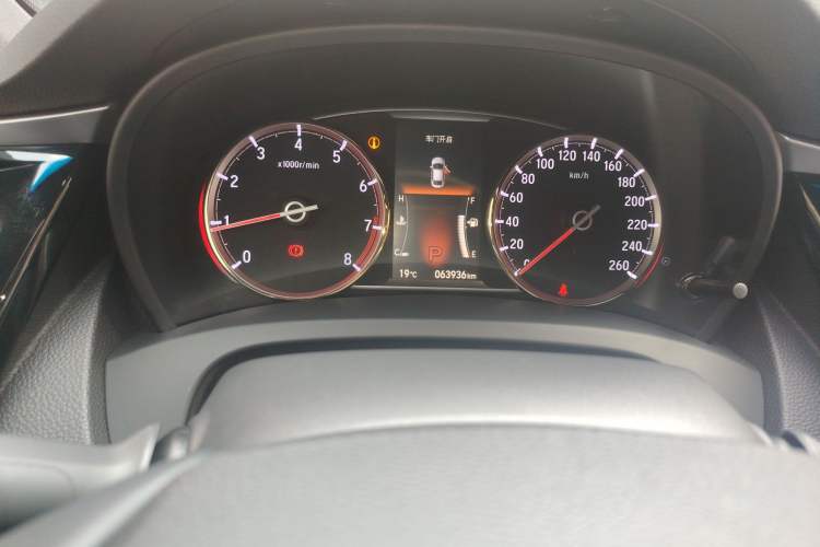 Used Honda Spirior 2015 2.4L Si Odometer Close Up