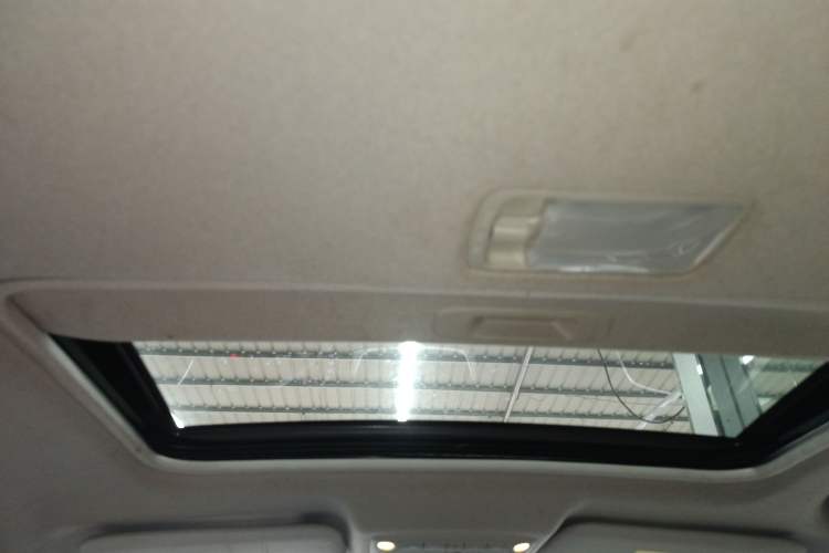 Used Nissan Sylphy 2016 1.6XV CVT Smart Enjoyment Version Headliner