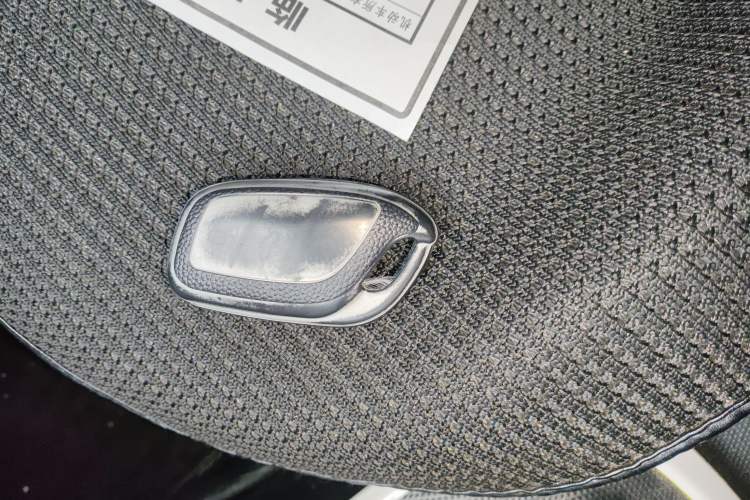 Used Roewe Clever 2021 302 km New Four-Seater Super-Efficient Version
