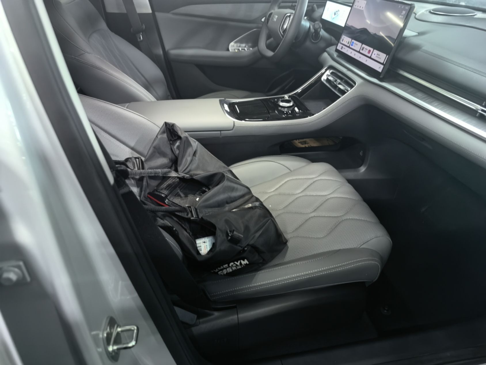 Geely Galaxy A7 2025 Model EM-i 150km Prestige Edition — снимка 19