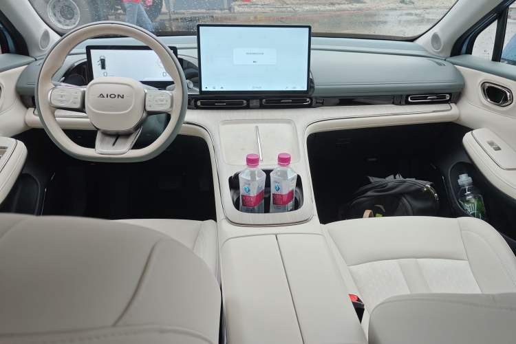 Used AION S Plus 2023 80 Tech Edition Ternary Lithium Center Console