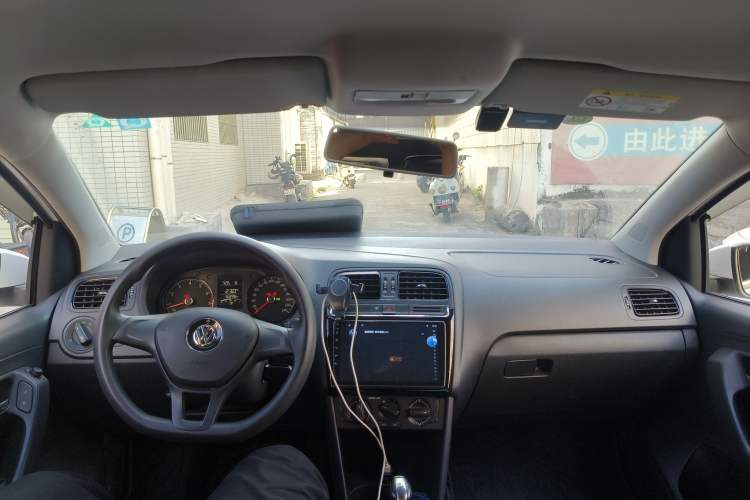 Used Volkswagen Polo 2016 1.4L Automatic Trendy Model
