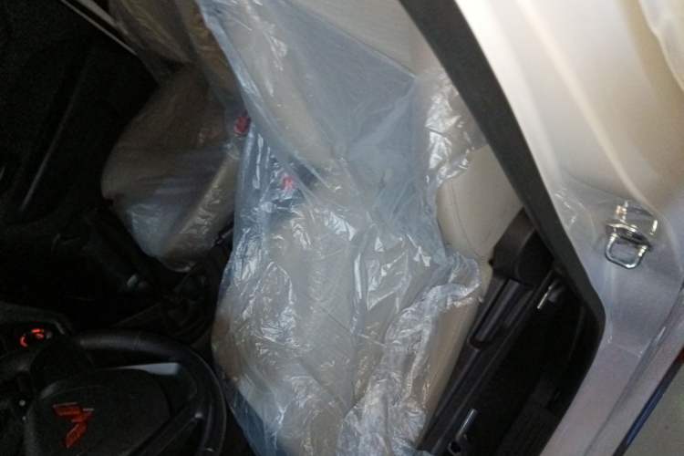 Used Wuling Hongguang V 2022 1.5L Jingqu Edition Electric-Assist LAR
