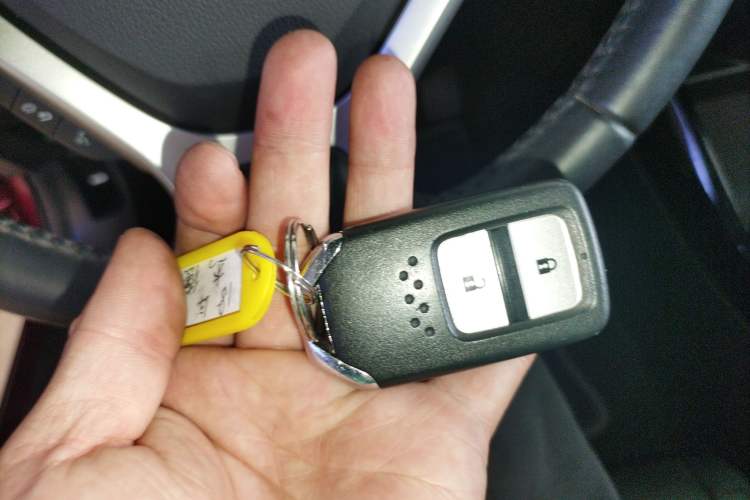 Used Honda Jade 2017 210 TURBO CVT Luxury Edition 5 Seats Vehicle Key