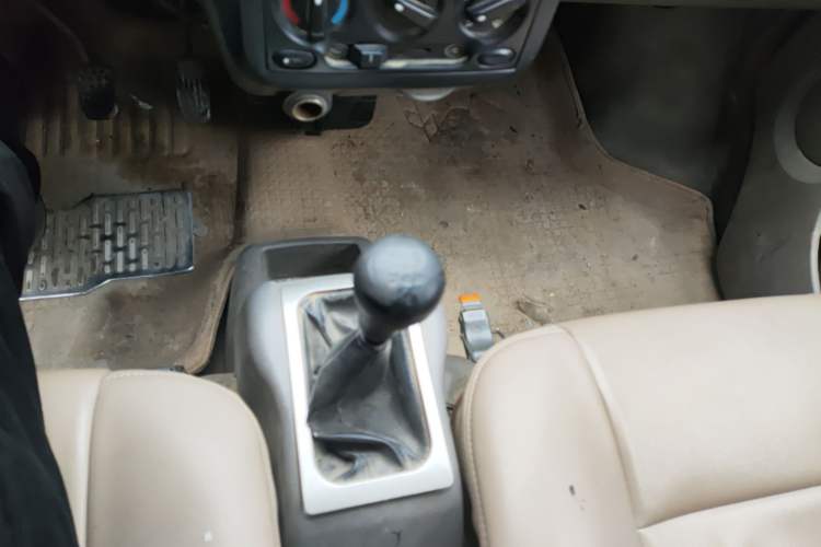 Used Wuling Rongguang 2011 1.2L Base Version