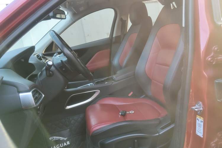 Used Jaguar F-PACE 2016 2.0T Two-Wheel-Drive R-Sport Sport Edition