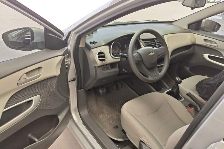 Used Chevrolet Sail 2015 Sail 3 1.5L Manual with Ideal Sunroof Edition