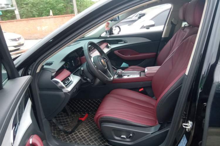 Used Hongqi H5 2025 1.5T DCT Qiyun 500 000th Unit Commemorative Edition
