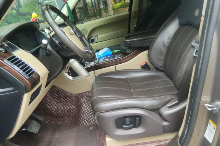 Used Land Rover Range 2016 3.0 SC V6 Vogue Left Front Seat