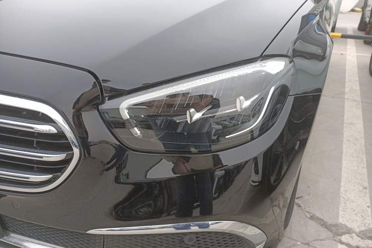 Used Mercedes-Benz E-Class New Energy 2022 Facelift E 350 e L Plug-in Hybrid Sedan Left Front Headlight