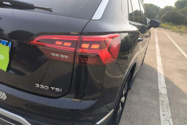 Used Volkswagen Tayron 2022 330TSI Two-Wheel Drive Luxury Connect Plus Version